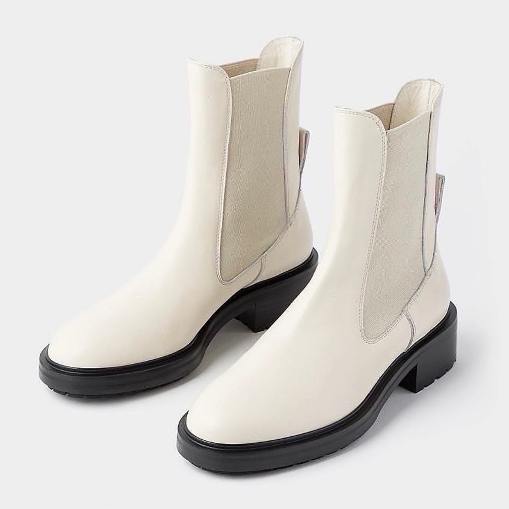 NIB Aeyde Chris Leather Chelsea Boots in Off white size 10